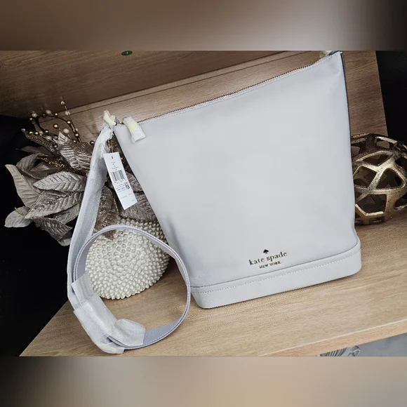 kate spade New York Large Crossbody Bag. - Picture 3 of 16